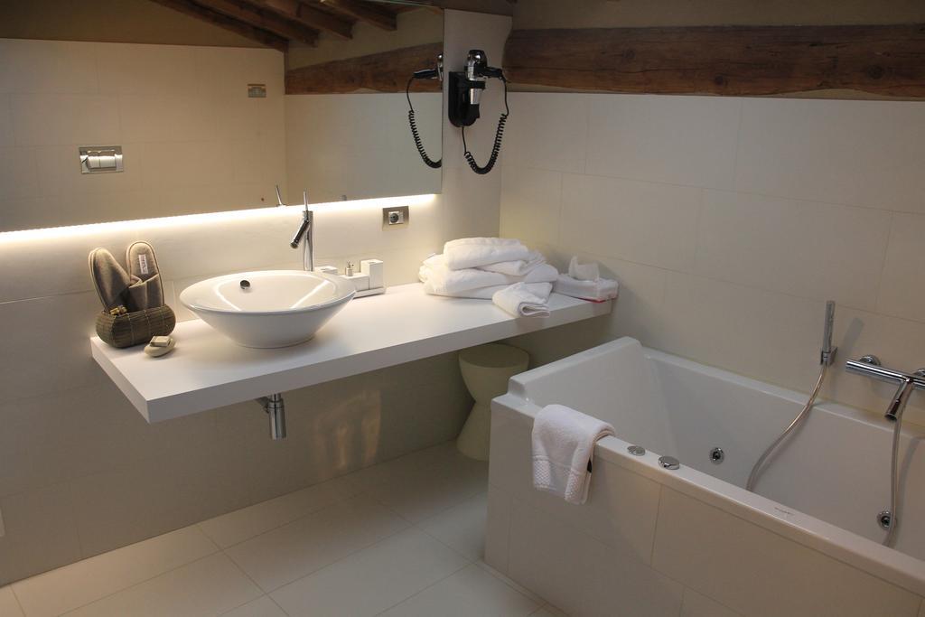 Bed and Breakfast Damaranto Residenza E Cucina Соаве Номер фото